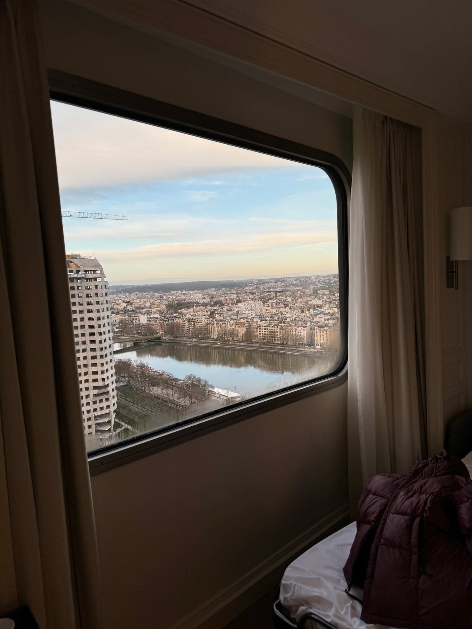 Love the hotel much. Will stay again if visit Paris next time👍